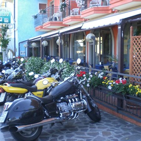Hotel Smeraldo Brenzone sul Garda Εξωτερικό φωτογραφία