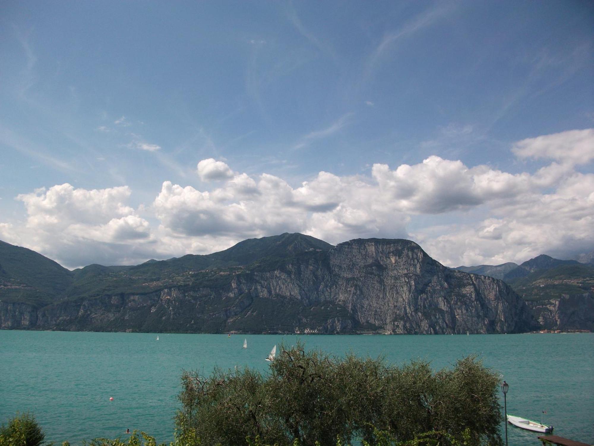 Hotel Smeraldo Brenzone sul Garda Εξωτερικό φωτογραφία
