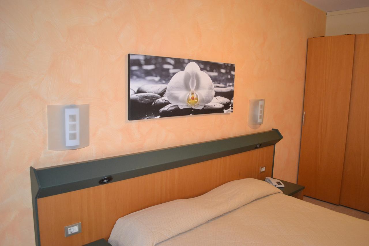 Hotel Smeraldo Brenzone sul Garda Εξωτερικό φωτογραφία