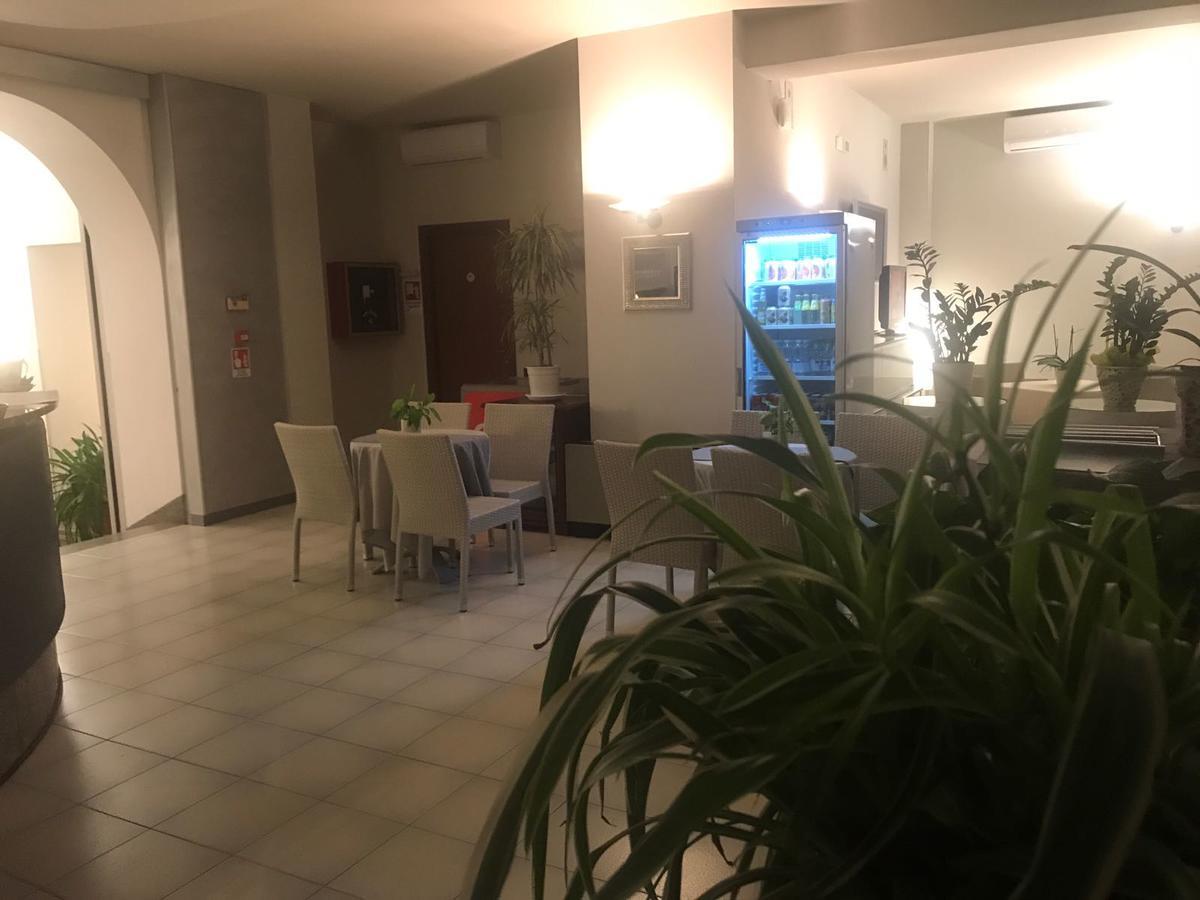 Hotel Smeraldo Brenzone sul Garda Εξωτερικό φωτογραφία