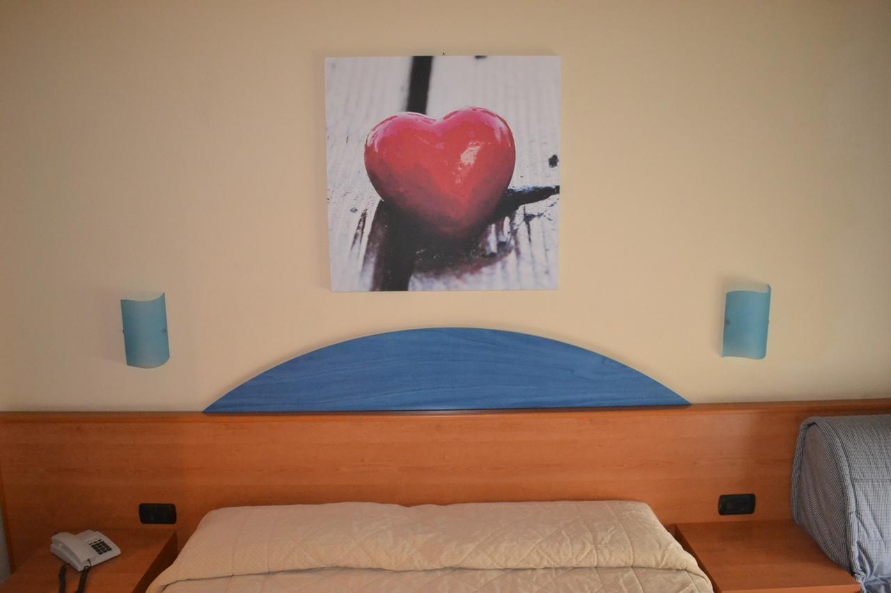Hotel Smeraldo Brenzone sul Garda Εξωτερικό φωτογραφία