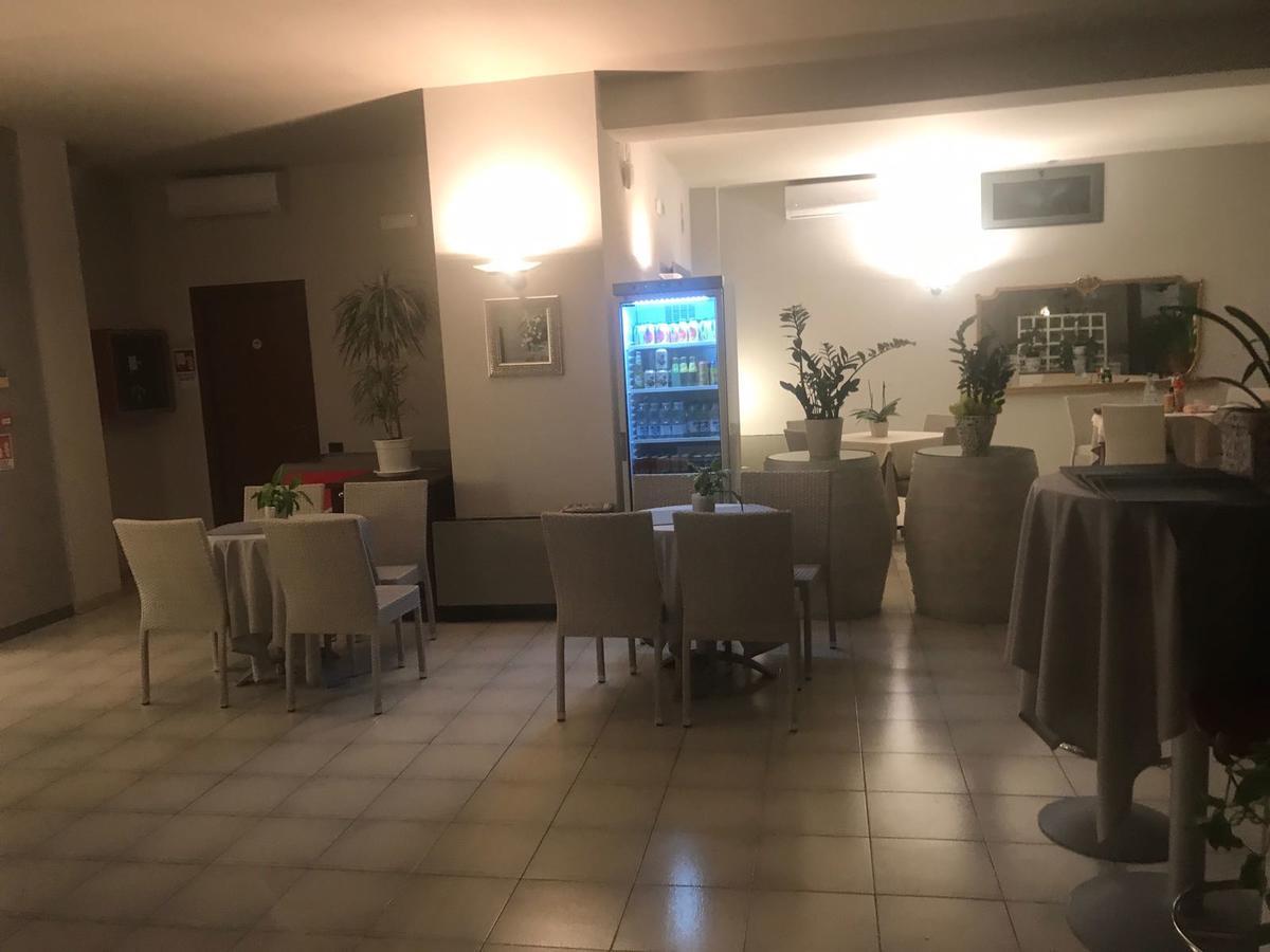 Hotel Smeraldo Brenzone sul Garda Εξωτερικό φωτογραφία